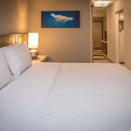 Hilton Garden Inn Pittsburgh Airport Moon Township Экстерьер фото