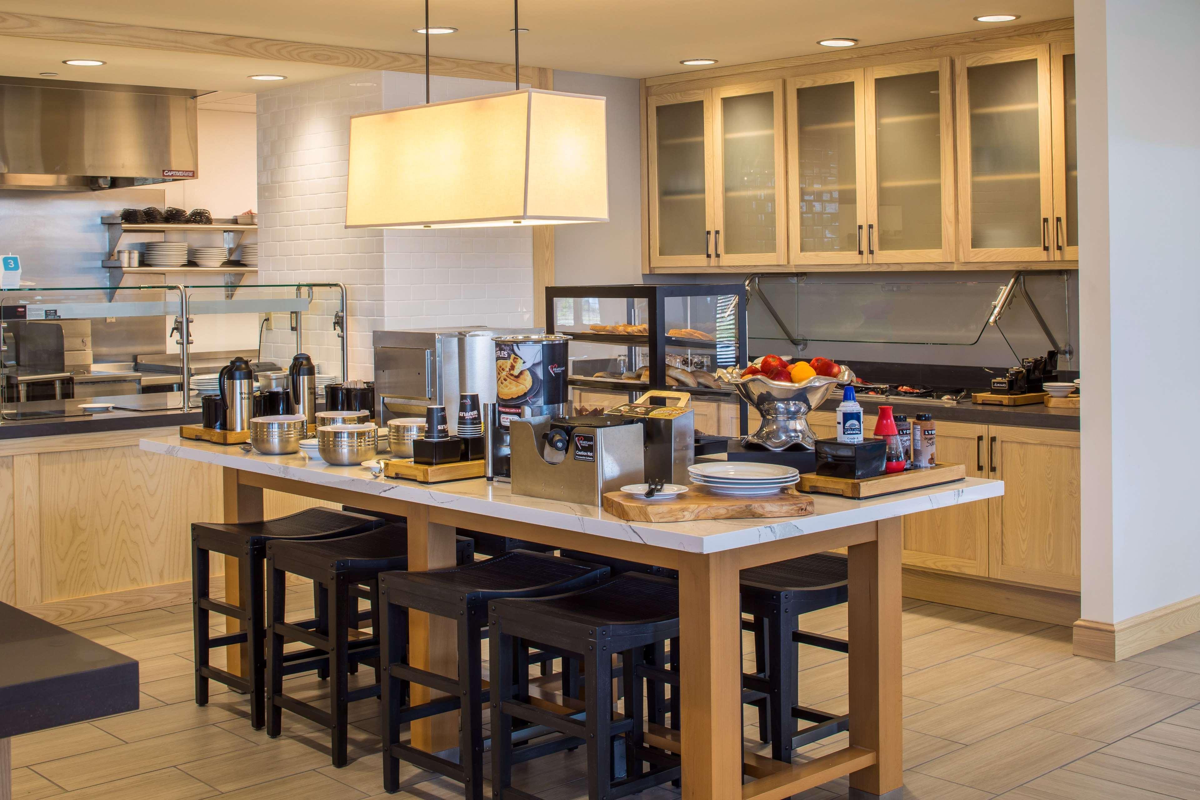Hilton Garden Inn Pittsburgh Airport Moon Township Экстерьер фото