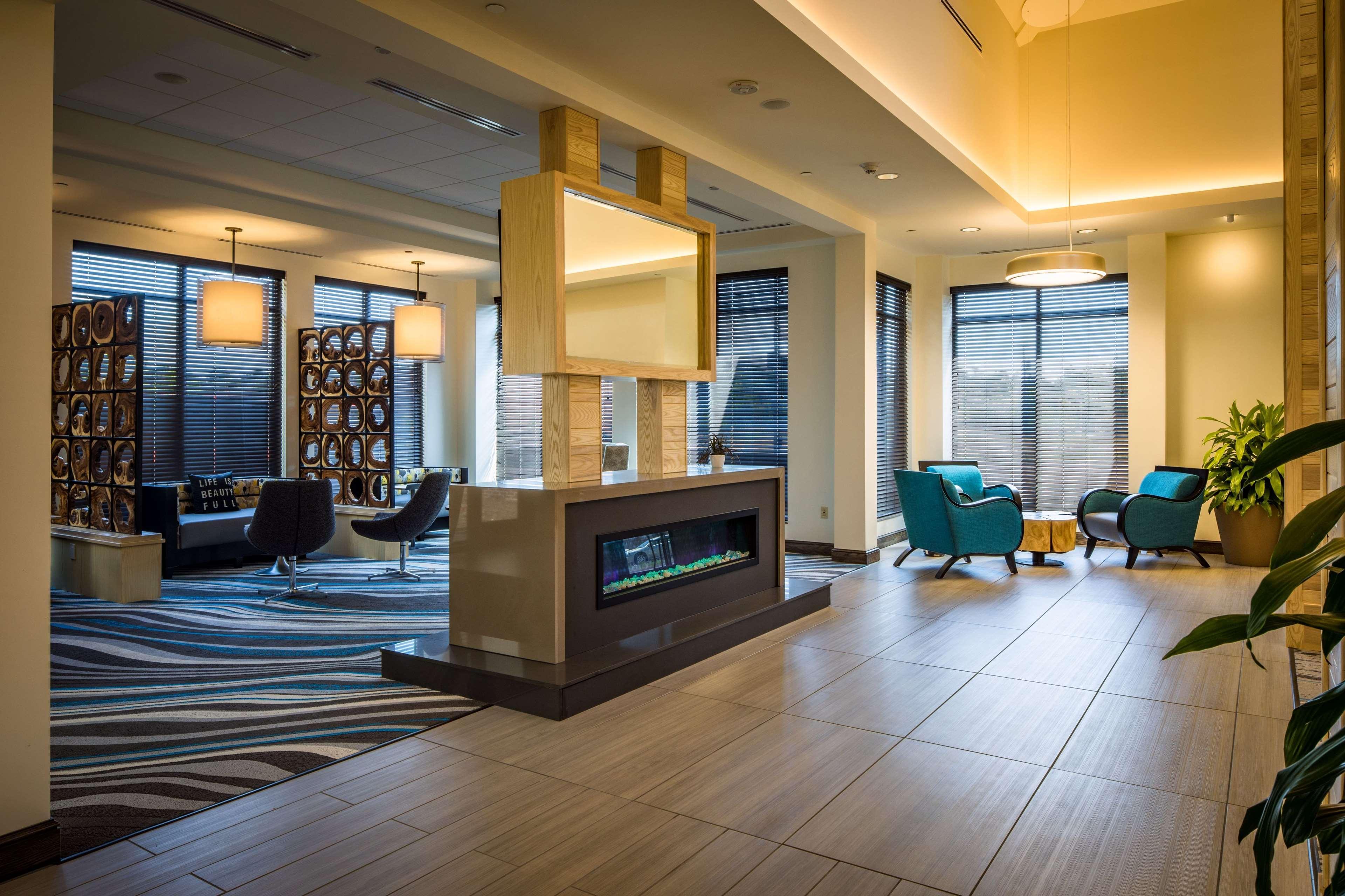 Hilton Garden Inn Pittsburgh Airport Moon Township Экстерьер фото