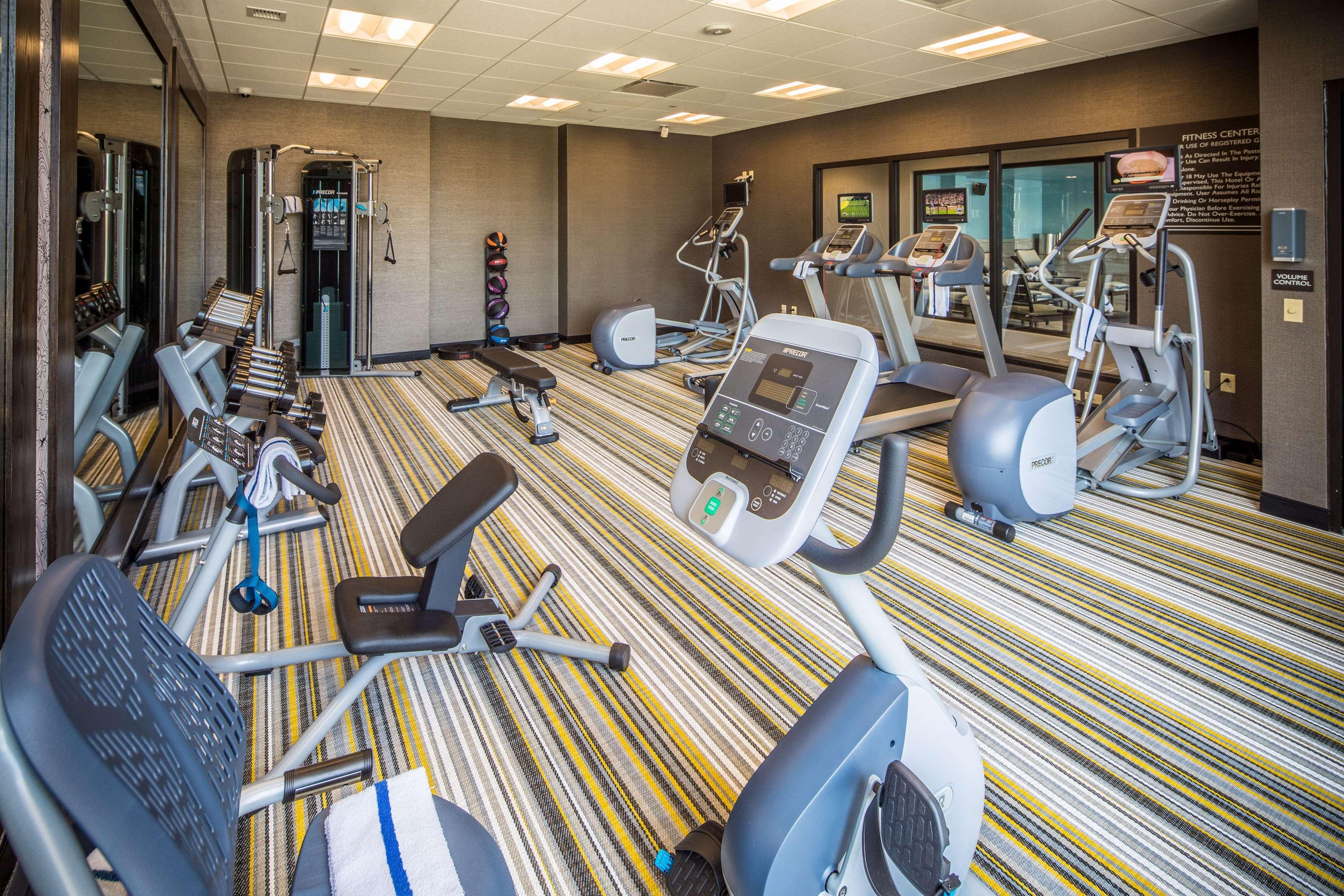 Hilton Garden Inn Pittsburgh Airport Moon Township Экстерьер фото