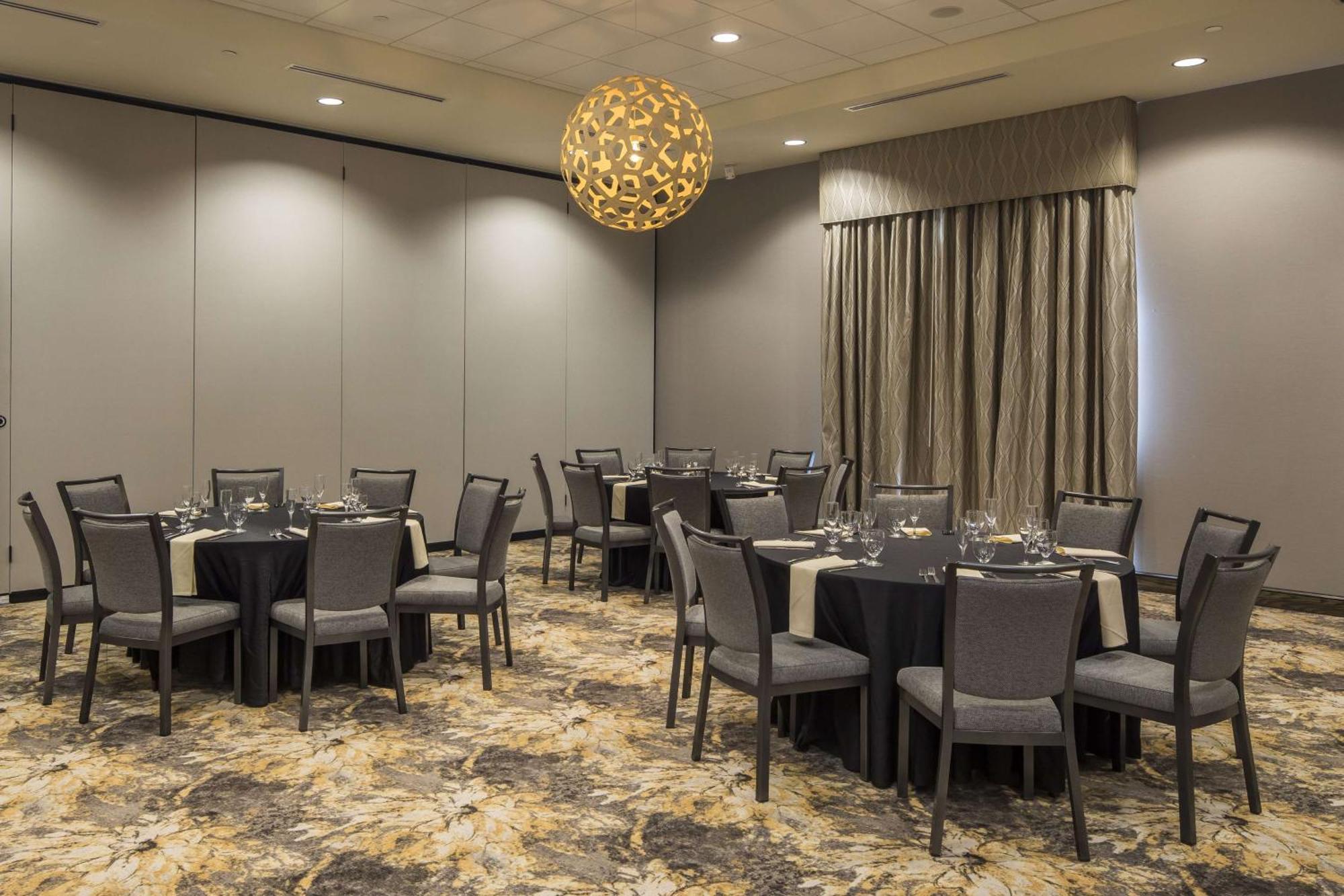 Hilton Garden Inn Pittsburgh Airport Moon Township Экстерьер фото
